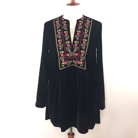 Velvet Maxi Foxiedox Velvet Dress Gorgeous 1970's Rag Dolls San Francisco Brown Velvet Embroidered Maxi Dress Velvet Maxi Foxiedox Velvet Dress Gorgeous 1970's Rag Dolls San Francisco Brown Velvet Embroidered Maxi Dress